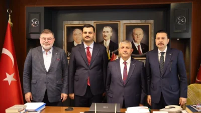AK Parti Genel Sekreteri ve İzmir Milletvekili Eyyüp Kadir İnan,