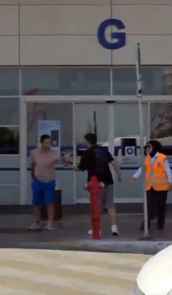 Antalya Havalimanı'nda kadın katliamı 1 Antalya Havalimanı'nda kadın katliamı