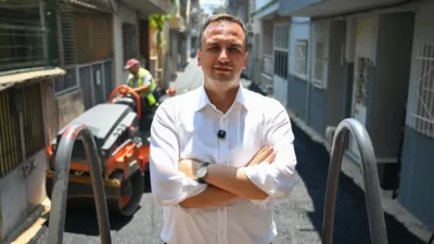 Bornova Belediye Başkanı Ömer Eşki, Çamdibi bölgesinde yürütülen büyük asfalt