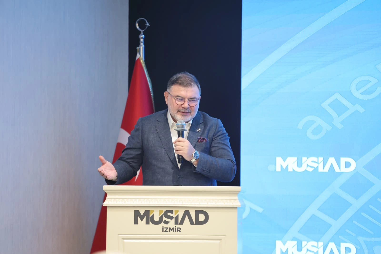AK Partili Bilal Saygılı'dan MÜSİAD Kongresi'nde Türkiye Yüzyılı vurgusu: "En büyük gücümüz iş dünyamızın üretim azmidir"