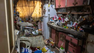 Bornova Belediyesi, Erzene Mahallesi 35 Sokak’ta bulunan ve çevreye yaydığı