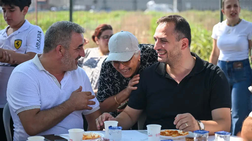 Bornova’da berekete dönüşen toprak: Türkiye’nin en büyük Kent Bostanı’nda Menemen Şenliği
