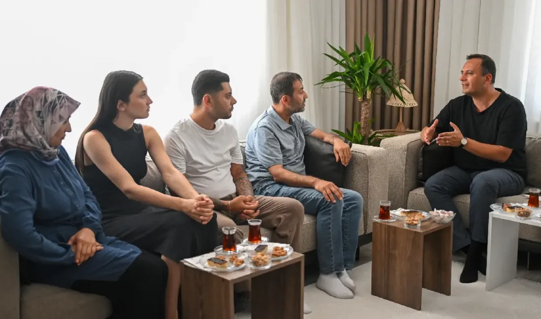 Bornova Belediye Başkanı Ömer Eşki, 24 Mayıs 2022’de Pençe-Kilit Operasyonu