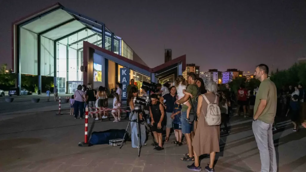 Bornova'da 8500 yıllık tarihin gölgesinde unutulmaz gökyüzü gözlemi