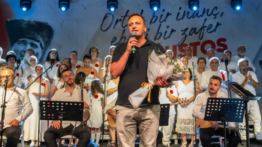 Bornova'da Zafer coşkusu notalara döküldü