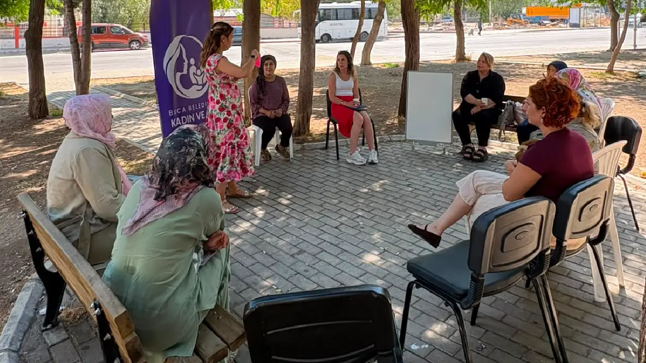 Buca’da kapı kapı başlayan dev hareket! Tabular yıkılıyor: "Kadın dayanışmasını büyütüyoruz"
