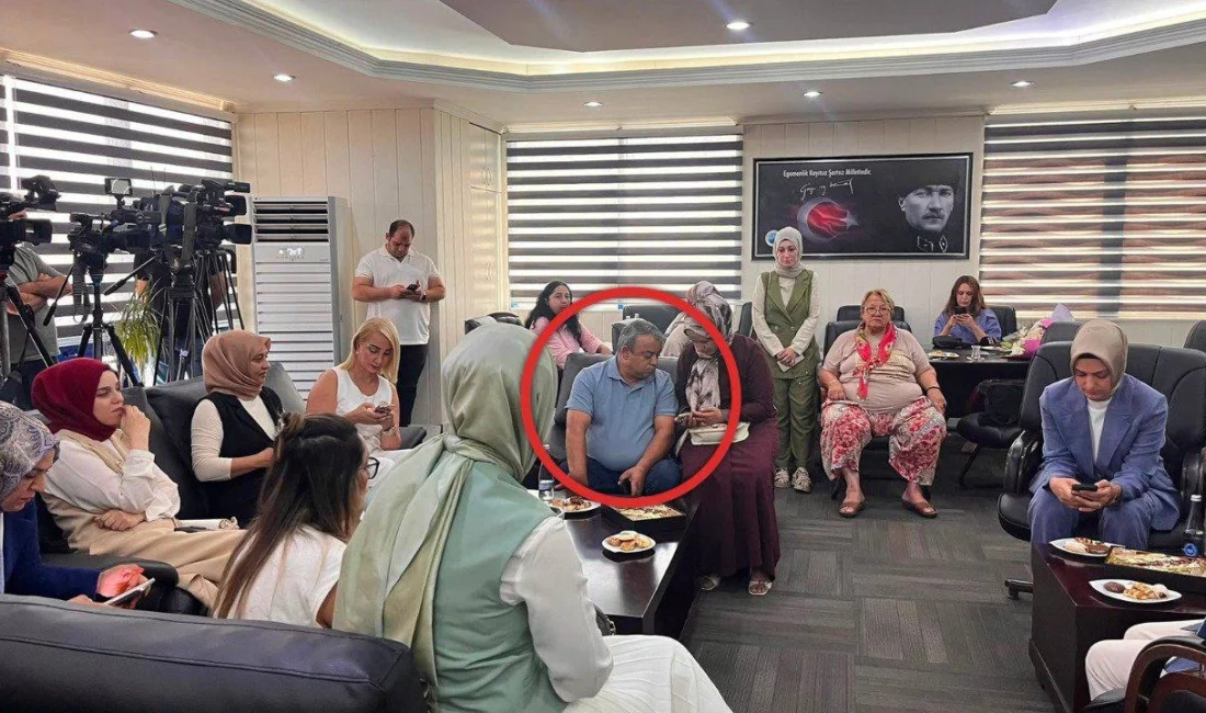 Menderes Belediyesi’ndeki başkan vekilliği seçiminde AK Parti adayına oy vererek