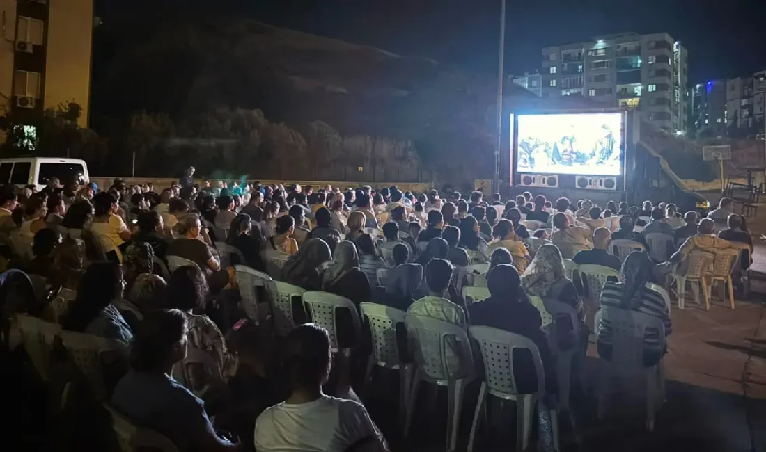 Çiğli Belediyesi tarafından yaz akşamlarını kültür ve sanatla buluşturmak amacıyla