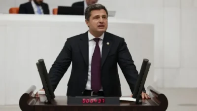 Menderes Belediye Başkanı İlkay Çiçek’in gözaltına alınmasının ardından sosyal medyaya