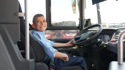 İzmir Büyükşehir Belediyesi ESHOT Genel Müdürlüğü, özel gereksinimli 12 yaşındaki