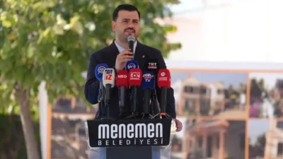 AK Parti Genel Sekreteri ve İzmir Milletvekili Eyyüp Kadir İnan,