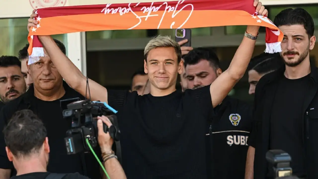 Sarı-kırmızılılar, Rusya'nın yükselen yıldızı Aleksey Batrakov transferinin mali şartlarını Kamuyu