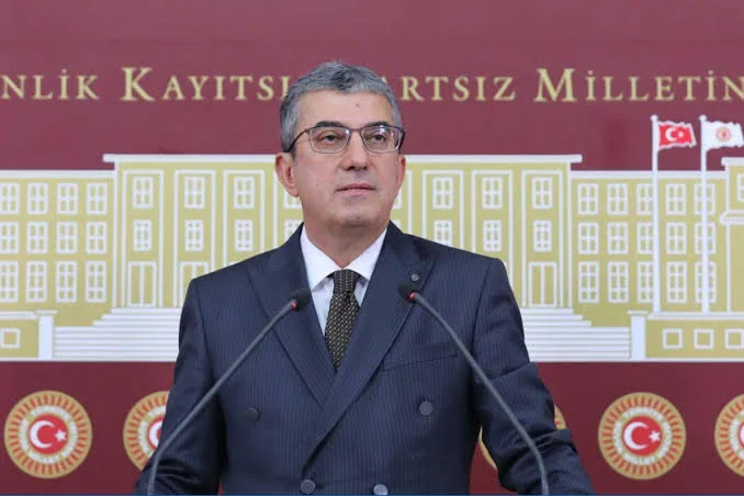 Yeni Parti Grup Başkanvekili Gökhan Günaydın, 7587 ve 7588 sayılı