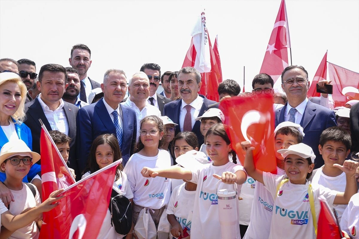 Hamza Dağ’dan Özgür Özel’e Karşıyaka İskelesi yanıtı: "TÜGVA binlerce genciyle size selam söylüyor" 1 Hamza Dağ’dan Özgür Özel’e Karşıyaka İskelesi yanıtı: "TÜGVA binlerce genciyle size selam söylüyor"