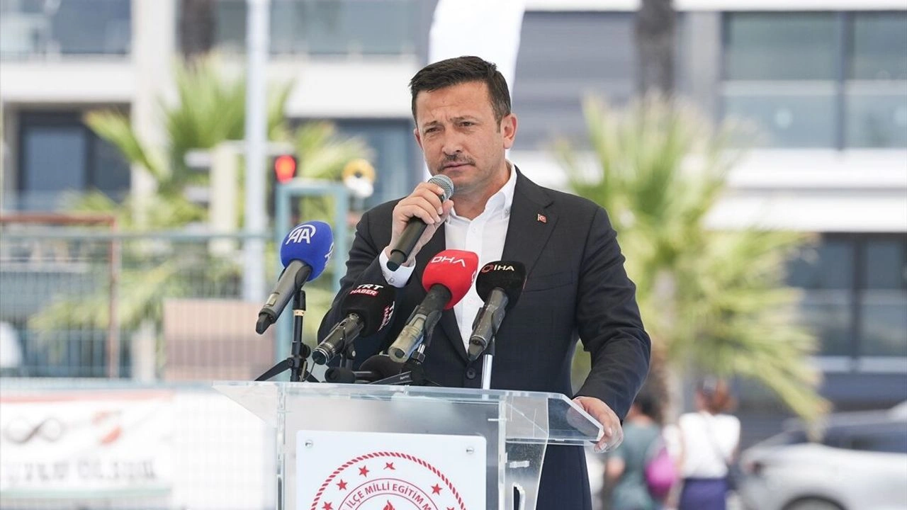 Milli Eğitim Bakanı Yusuf Tekin ile AK Parti MKYK Üyesi