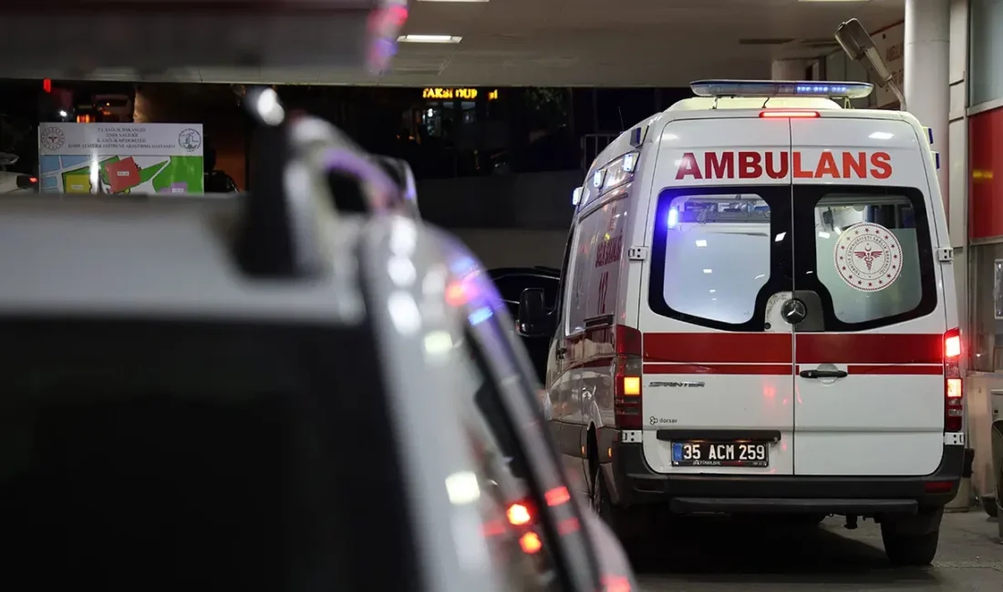 İzmir'in Karabağlar ilçesinde iki grup arasında çıkan bıçaklı kavgada 15