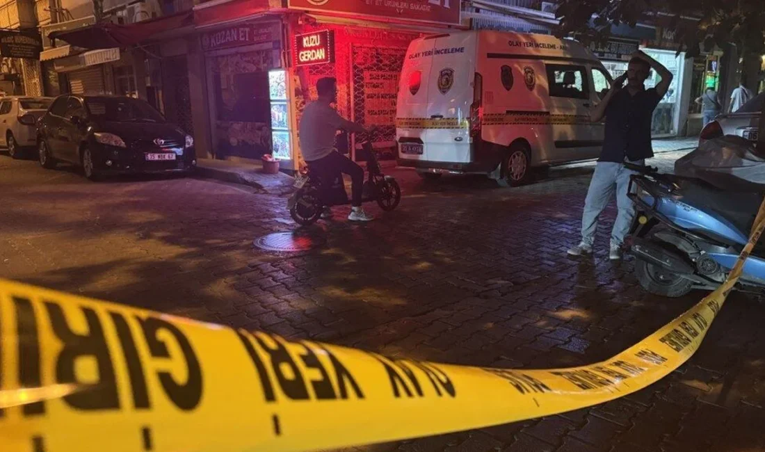 İzmir’in Karşıyaka ilçesinde iki grup arasında başlayan sözlü tartışma kısa