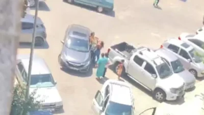İzmir’in Tire ilçesinde iki kadın sürücü ve araçtaki bir yolcu