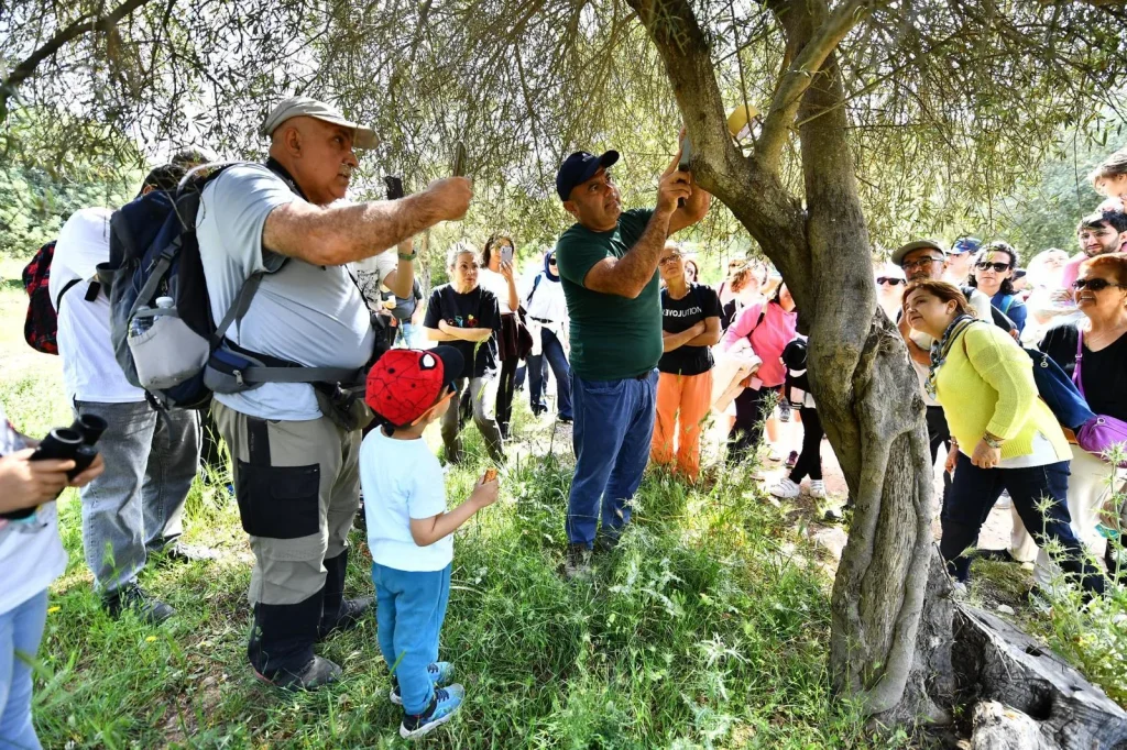 İzmirliler bu parklarda buluşuyor! 103 etkinlik geride kaldı, rota yeniden yeşil alanlar..
