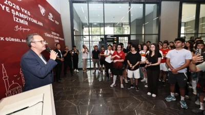 AK Parti İzmir Milletvekili Dr. Mehmet Kasapoğlu, YKS 2026’da Türkiye