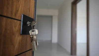 Yargıtay, kiracının kirasını peşin ödediği bir konutun satılması halinde, satış