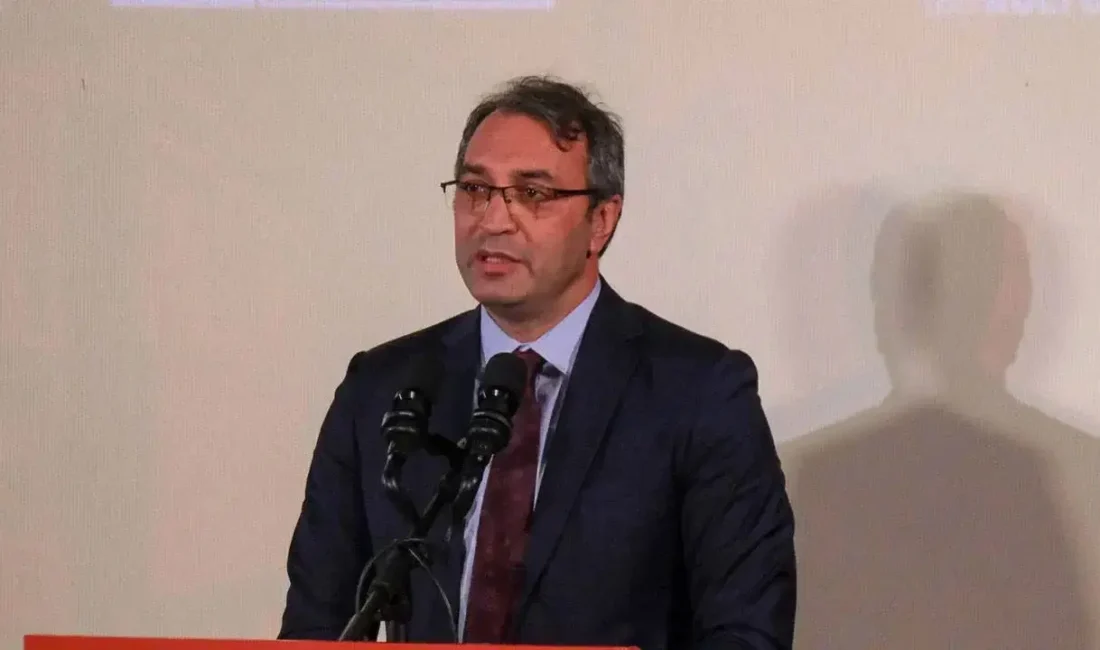 İstanbul Büyükşehir Belediyesi (İBB) Genel Sekreter Yardımcısı Mahir Polat, şiddetli