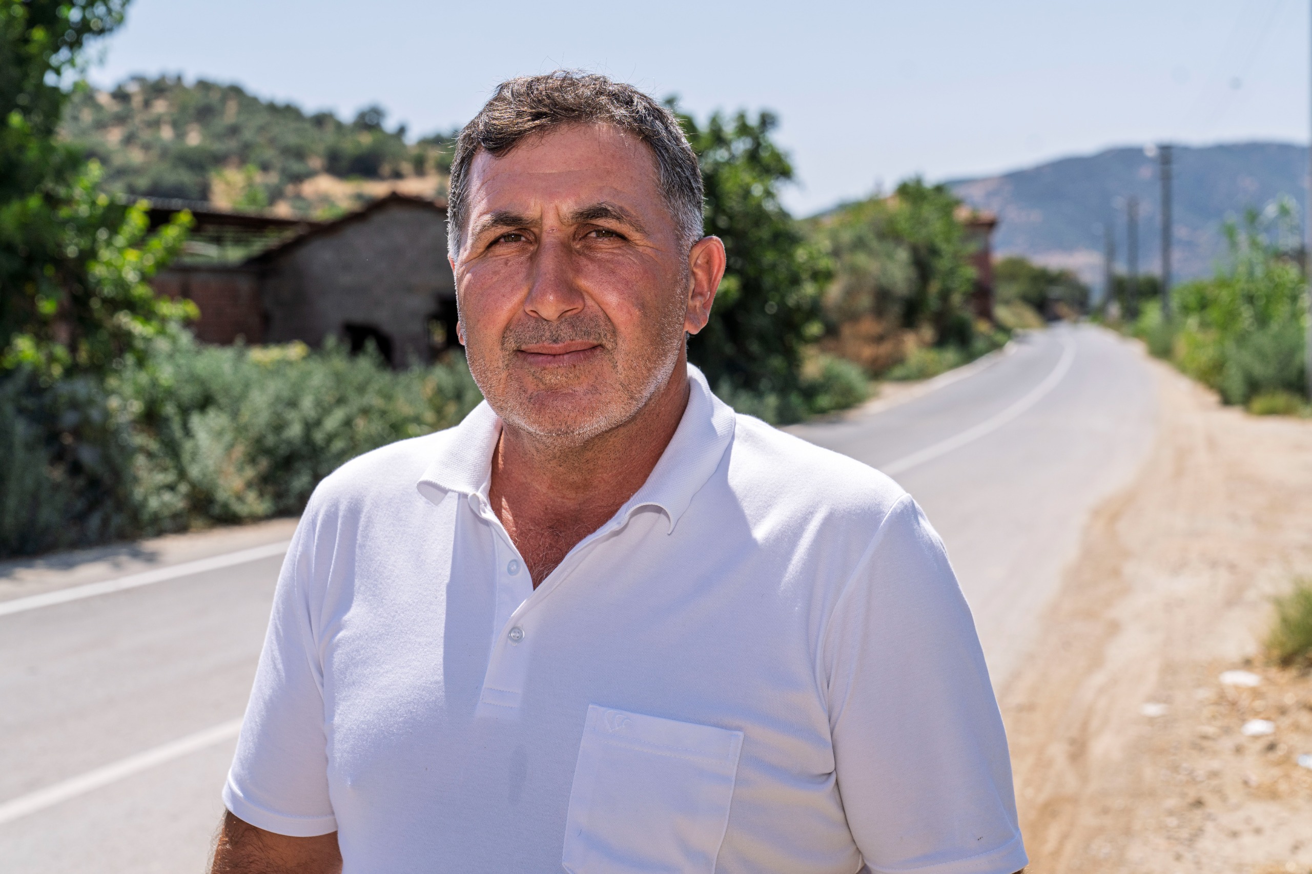 Beydağ’ın yıllardır beklediği yol hizmete açıldı: Yılların çilesi sona erdi