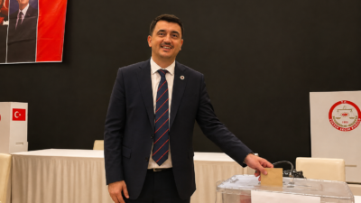 Menderes Belediyesi Başkanvekilliği seçiminin ardından başlayan tartışmalar üzerine YENİ Parti