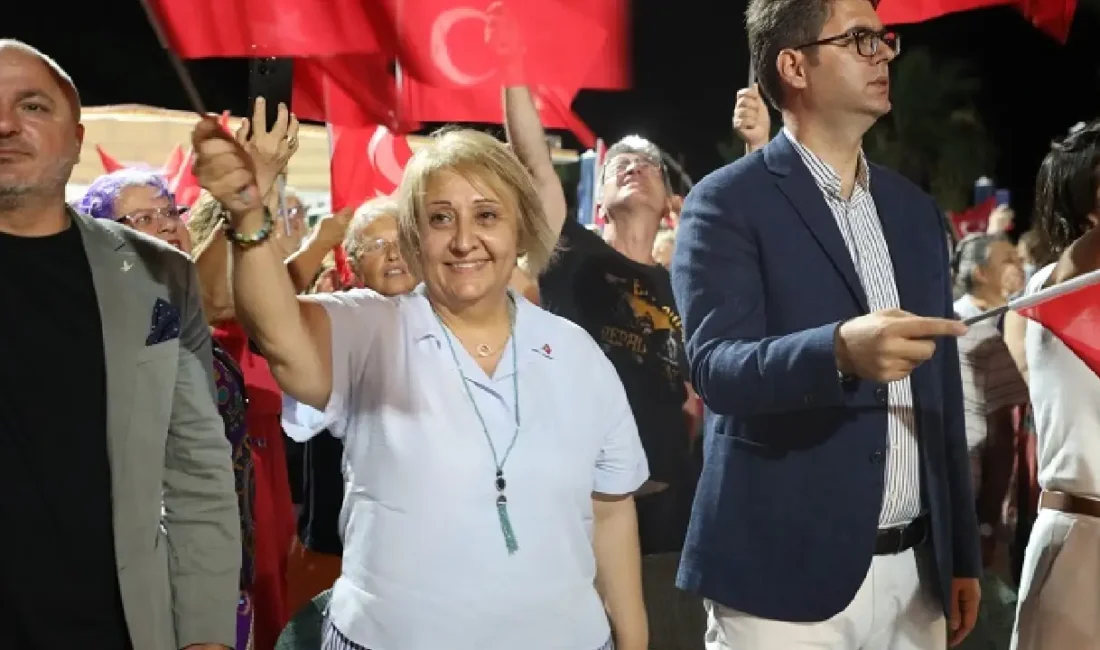 Menderes Belediyesi, 29-30 Ağustos tarihlerinden Zafer Bayramı kutlamaları gerçekleştirdi. Binler