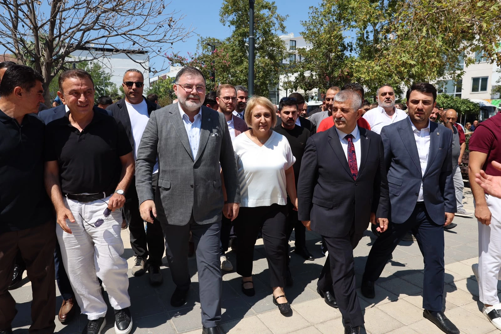 Menderes'te maraton sona erdi: Kazanan AK Partili aday oldu