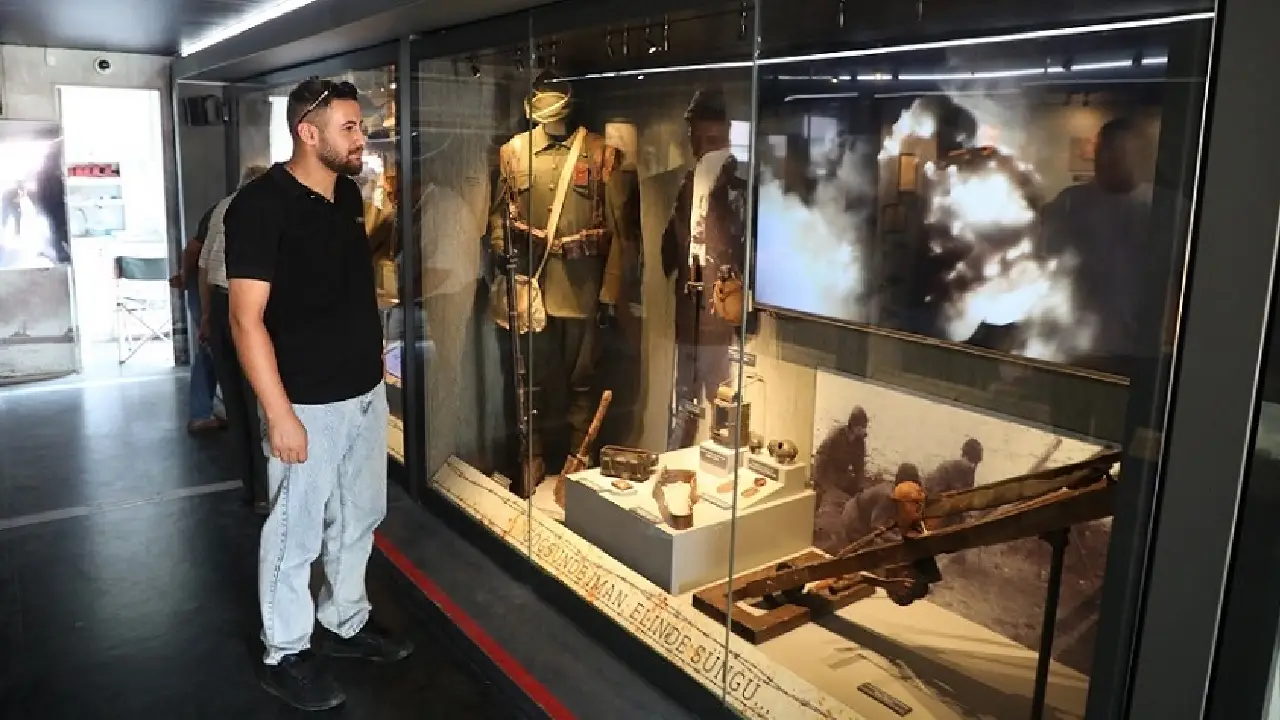Çanakkale Müzesi Menderes’te İlgi Gördü 3 Çanakkale Müzesi Menderes’te İlgi Gördü