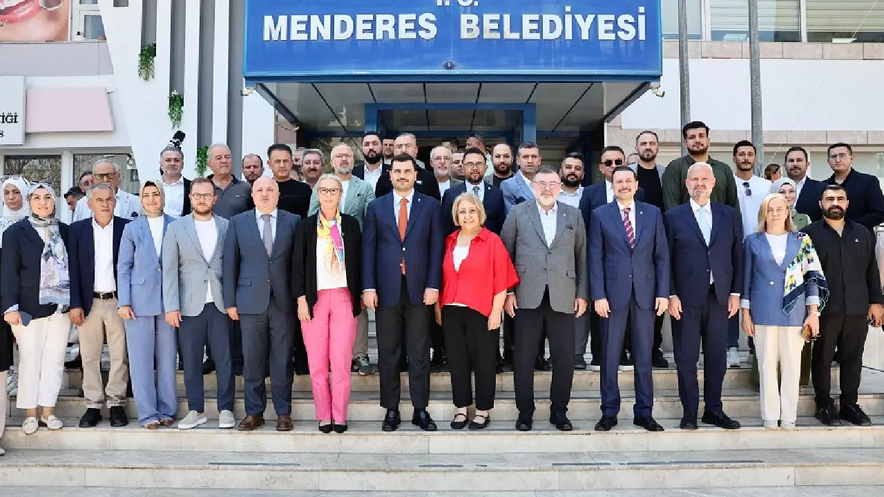 AK Partili İnan’dan Menderes Belediyesi ziyareti