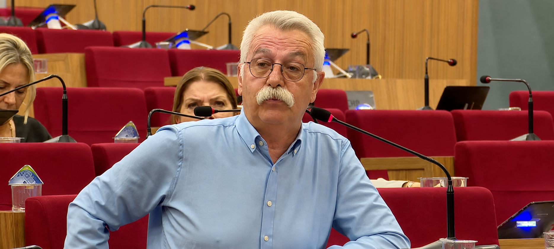 İzmir Büyükşehir Belediyesi (İzBB) Meclisi Ağustos ayı olağan birleşiminin dilek