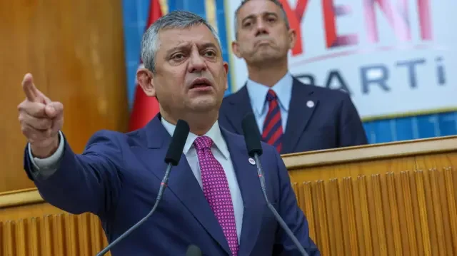 Menderes Belediyesi’nde tutuklanan Belediye Başkanı İlkay Çiçek’in görevden uzaklaştırılmasının ardından