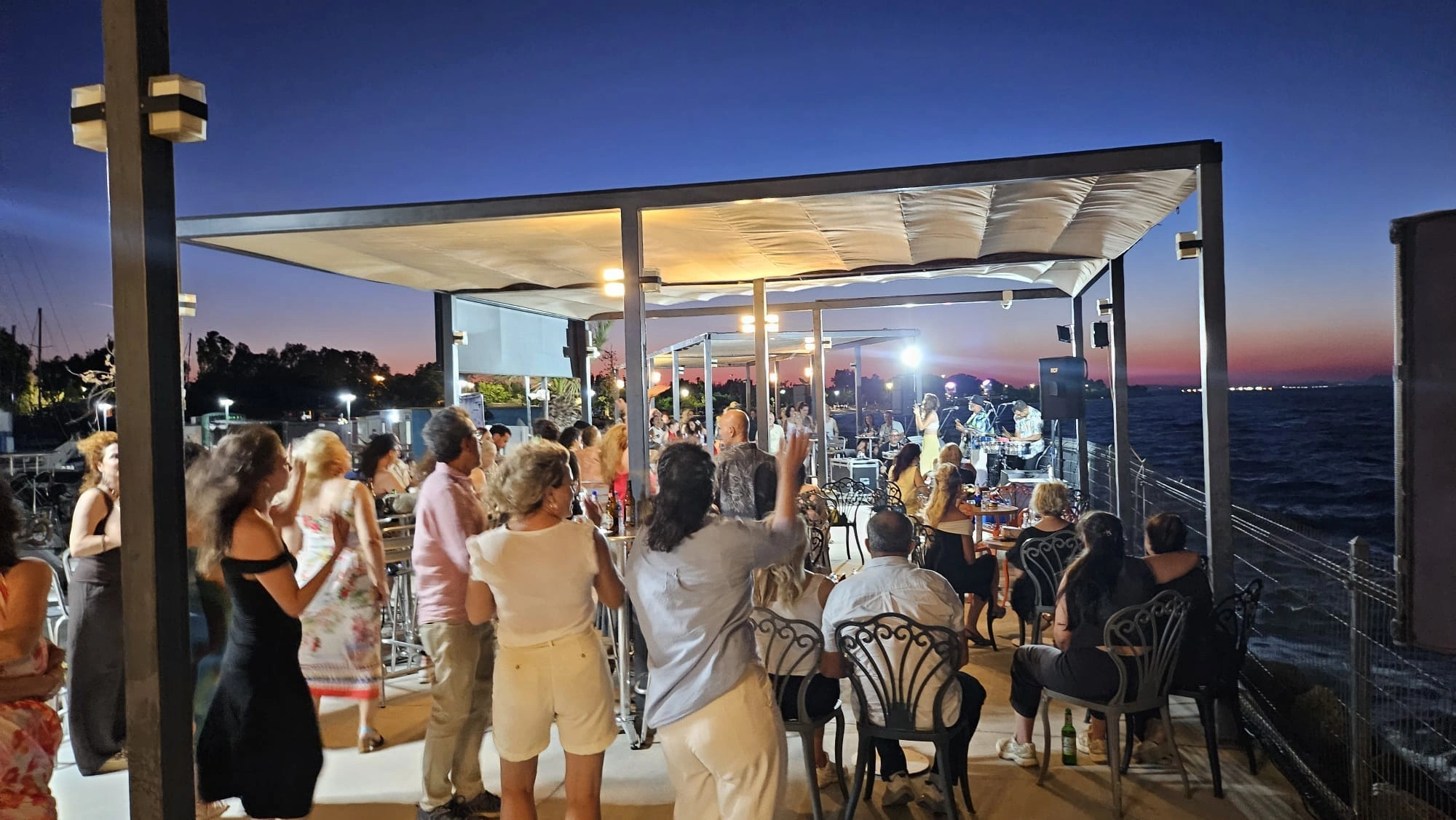 İzmir Körfezi’nin manzarasında düzenlenen Marina Geceleri, 7 Ağustos Cuma akşamı