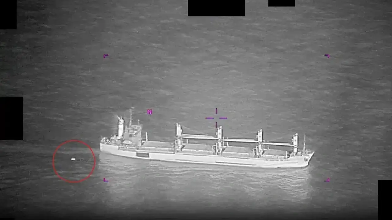 Pentagon'un UFO Arşivi: Orta Doğu'dan görüntüler paylaşıldı