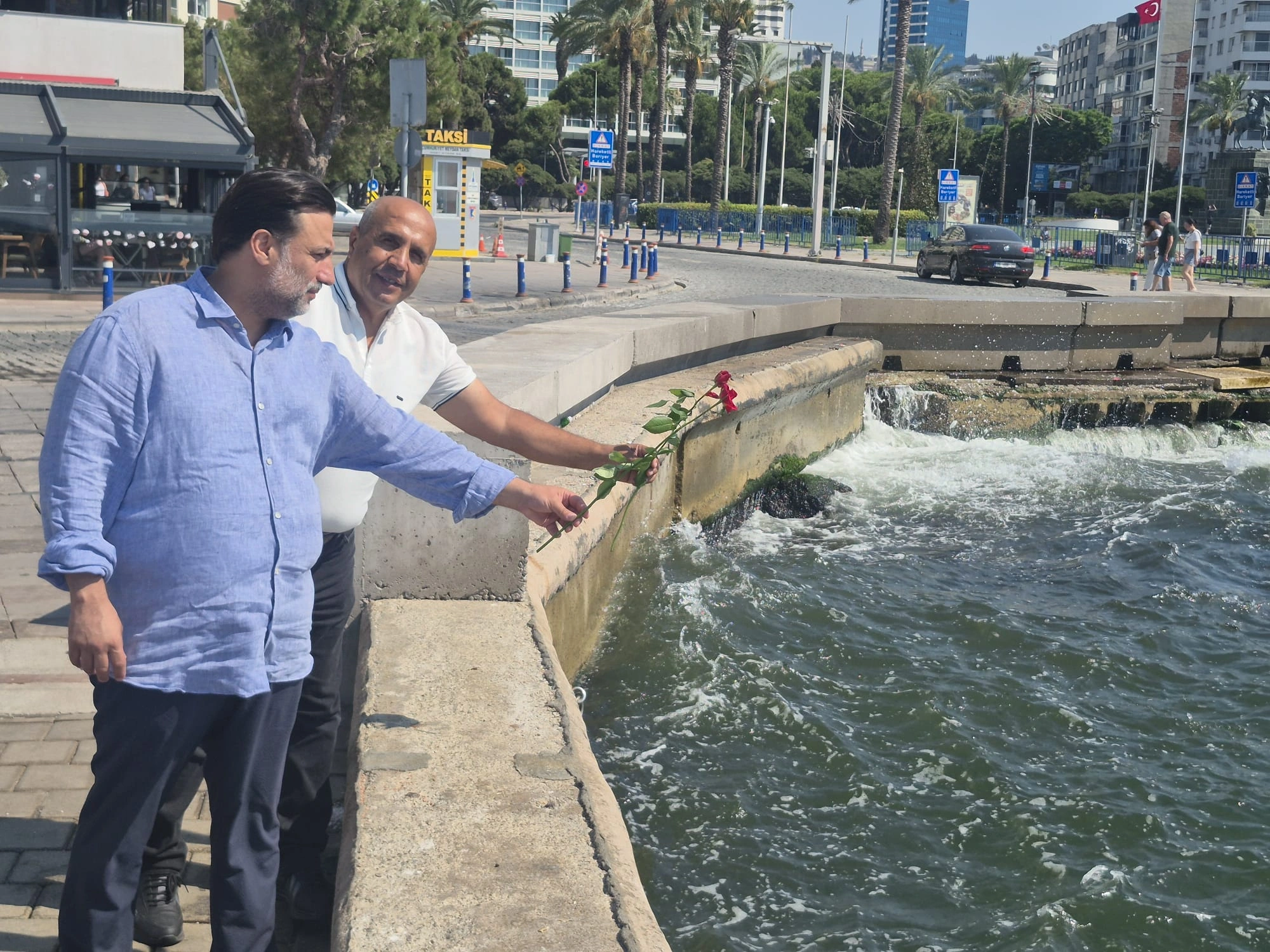 AK Parti  İzmir önceki dönem Milletvekili ve mevcut AK
