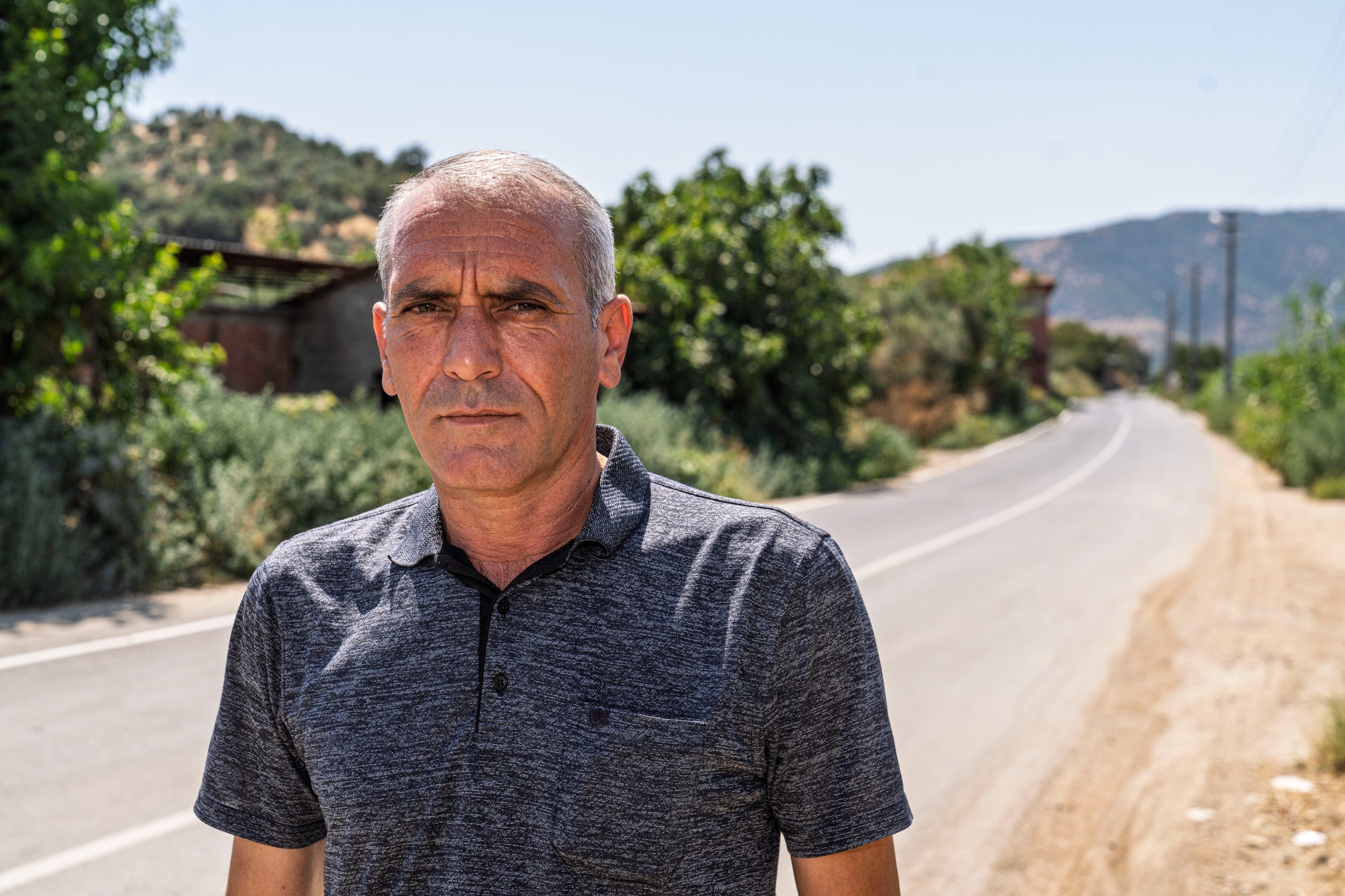 Beydağ’ın yıllardır beklediği yol hizmete açıldı: Yılların çilesi sona erdi