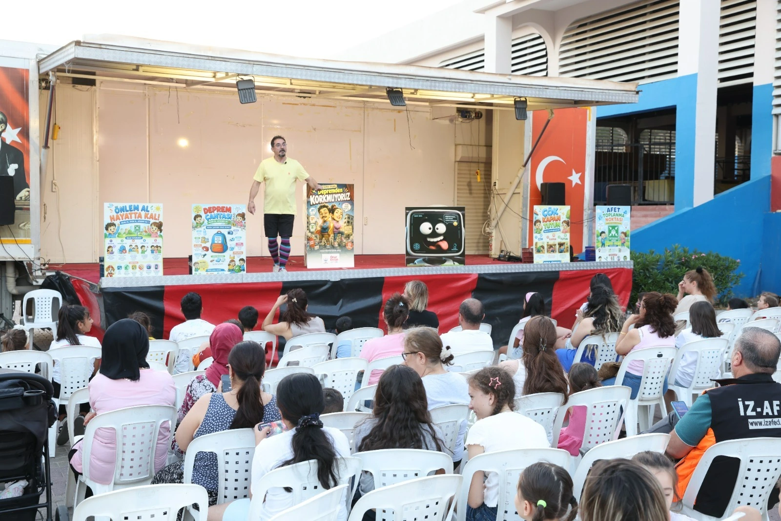 Çiğli'de Mahalle Tiyatro Günleri 3 Çiğli'de Mahalle Tiyatro Günleri