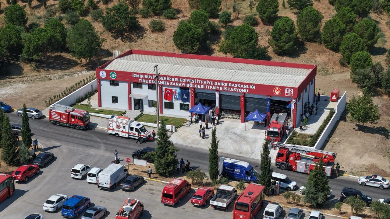 İzmir sanayisine "robotik" güvenlik kalkanı! TOSBİ İtfaiye Hizmet Binası açıldı!