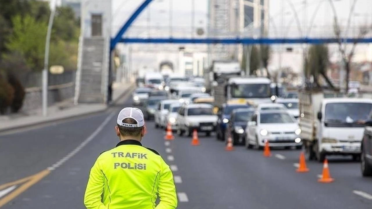 İstanbul'da düzenlenen 2026 Uluslararası Asya ve Avrupa Triatlon Şampiyonası nedeniyle