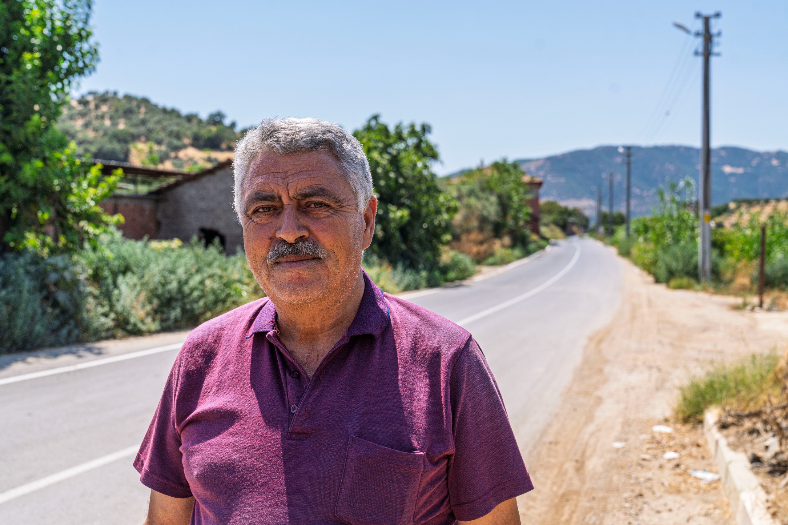 Beydağ’ın yıllardır beklediği yol hizmete açıldı: Yılların çilesi sona erdi