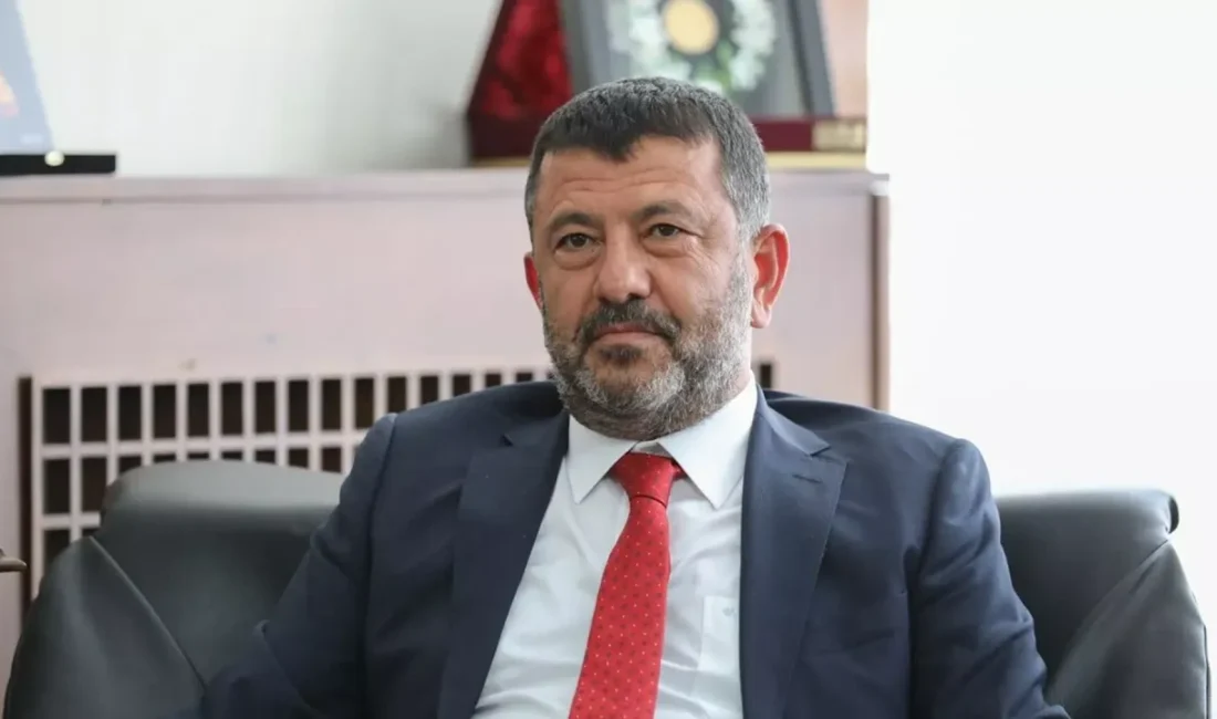 İzmir Büyükşehir Belediyesi'ne yönelik yürütülen adli soruşturma kapsamında sabah saatlerinde