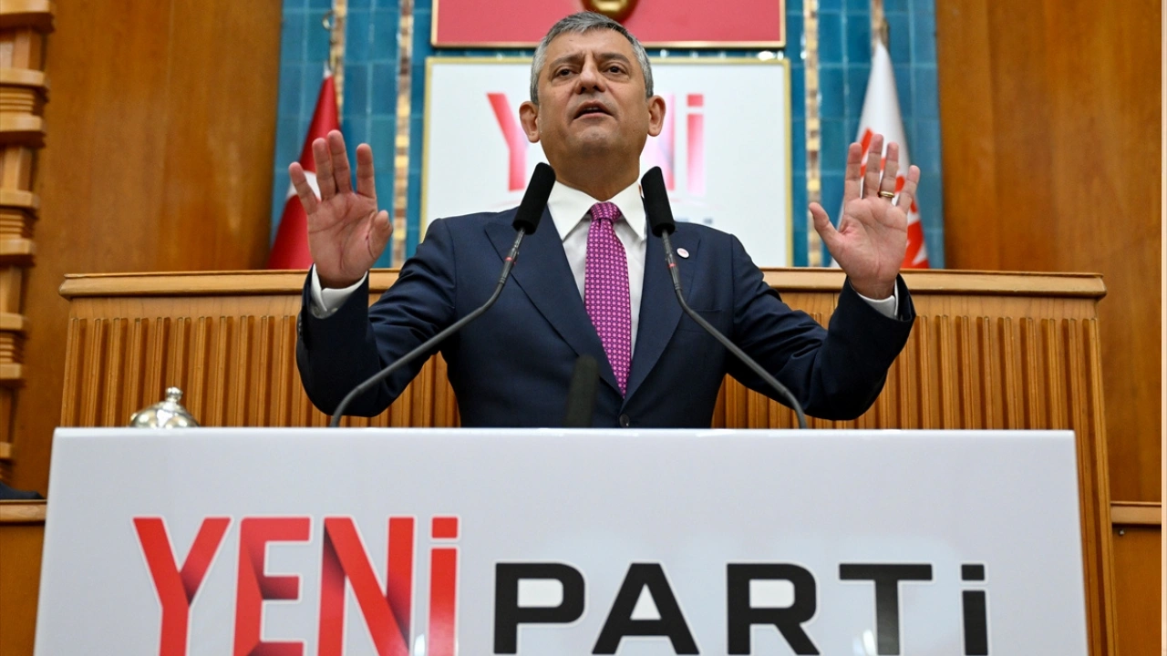 YENİ Parti'de kapalı grup toplantısı kararı!
