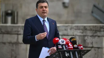 TBMM'de düzenlediği basın toplantısında partisine ilişkin güncel verileri kamuoyuyla paylaşan