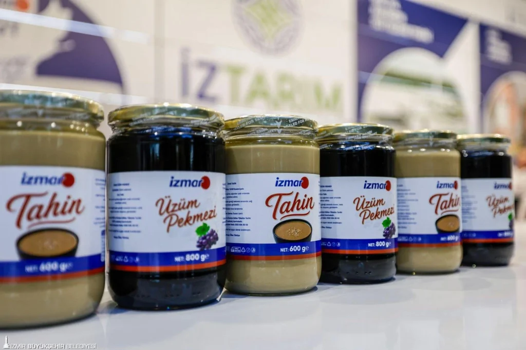 İZMAR 95’inci İEF’nin gözdesi oldu: Tahin-Pekmez 120 liradan satışa sunuldu