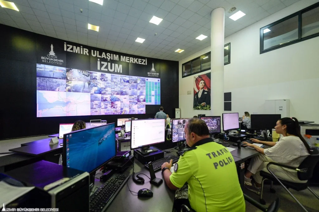 İzmir Büyükşehir Belediyesi’nden 14 Eylül teyakkuzu 4 İzmir Büyükşehir Belediyesi’nden 14 Eylül teyakkuzu