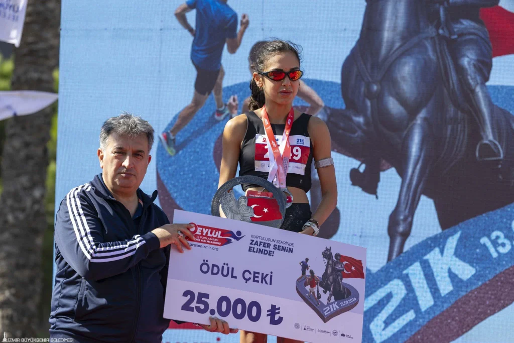 9 Eylül Yarı Maratonu'na katılım rekoru