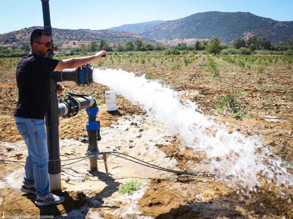 İzmir tarımında 30 milyonluk akıllı sayaç devrimi 1 İzmir tarımında 30 milyonluk akıllı sayaç devrimi