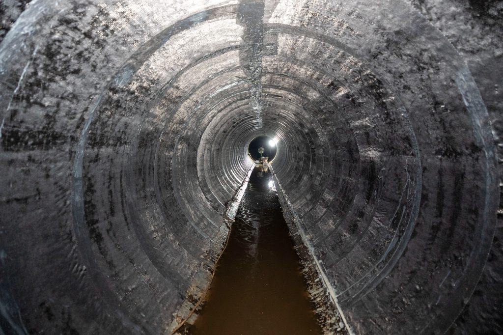Büyük Kanal Projesi'nde temizlik operasyonu: 13 kilometrelik atık su hattında temizlik ve güçlendirme 4 Büyük Kanal Projesi'nde temizlik operasyonu: 13 kilometrelik atık su hattında temizlik ve güçlendirme